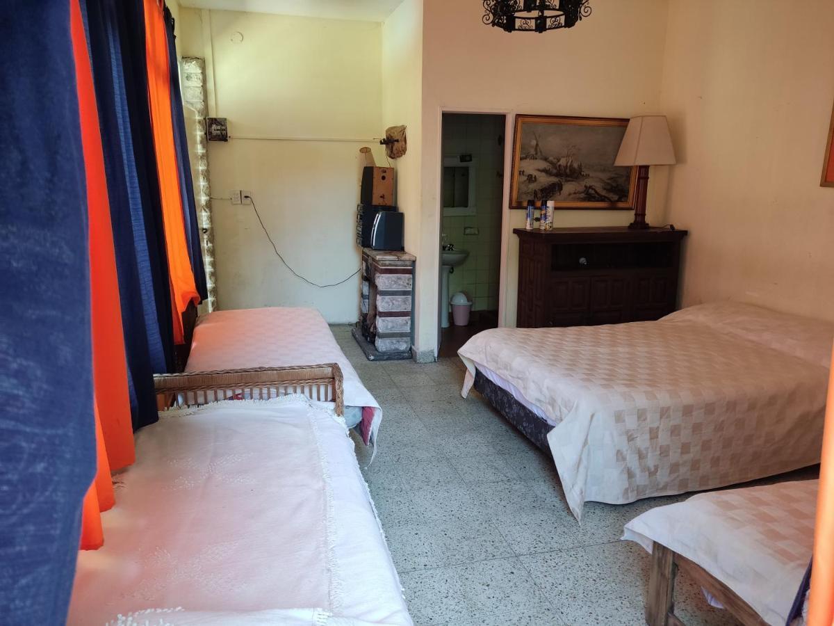 Olivos, Posada Y Habitaciones Буэнос-Айрес Экстерьер фото